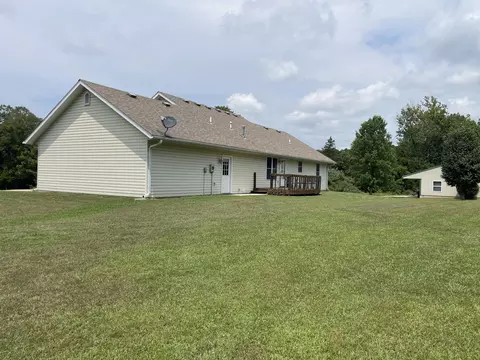 Exterior - 5910 S St Highway 5, Ava, MO 65608 photo 7 of 16