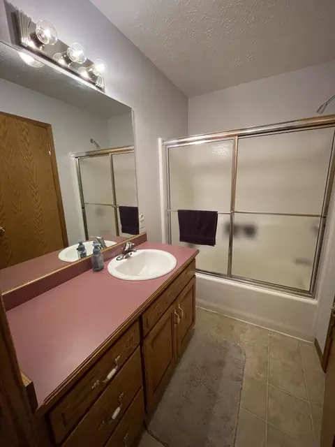 Bath - 5910 S St Highway 5, Ava, MO 65608 photo 2 of 3