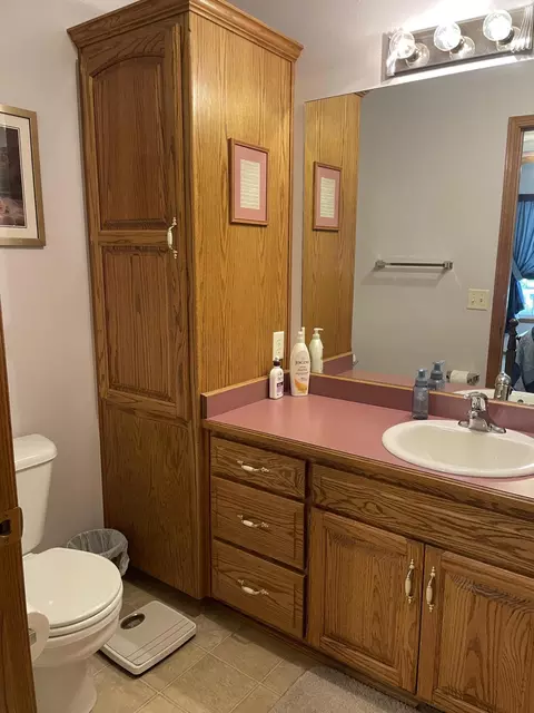 Bath - 5910 S St Highway 5, Ava, MO 65608 photo 1 of 3