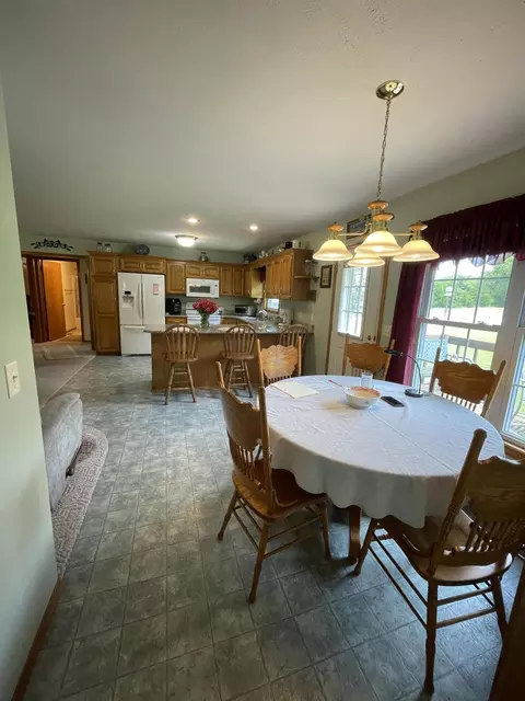 Kitchen - 5910 S St Highway 5, Ava, MO 65608 photo 4 of 5