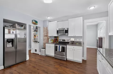 Kitchen - 1040 W State St, Springfield, MO 65806 photo 2 of 2