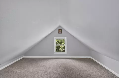 Bedroom - 1040 W State St, Springfield, MO 65806 photo 2 of 2