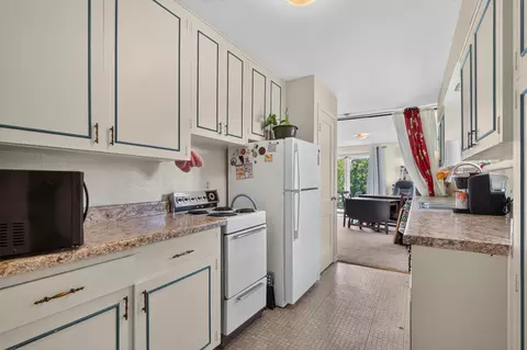 Kitchen - 520 Parnell Dr, Branson, MO 65616 photo 5 of 5