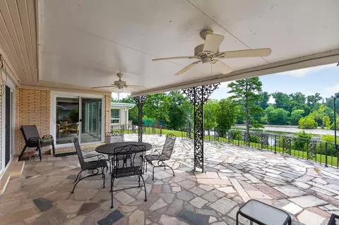 Exterior - 520 Parnell Dr, Branson, MO 65616 photo 6 of 16