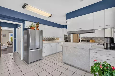 Kitchen - 520 Parnell Dr, Branson, MO 65616 photo 3 of 5