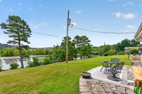 Exterior - 520 Parnell Dr, Branson, MO 65616 photo 9 of 16