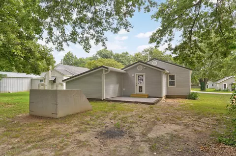 Exterior - 220 E Olive St, Mount Vernon, MO 65712 photo 6 of 6
