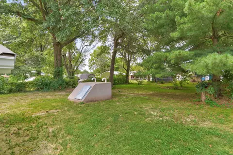 Exterior - 220 E Olive St, Mount Vernon, MO 65712 photo 3 of 6
