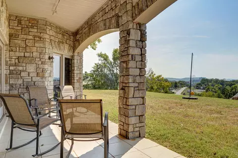 Exterior - 14 Dalton Cir, Branson, MO 65616 photo 6 of 19