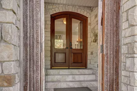 Entry Way - 14 Dalton Cir, Branson, MO 65616 photo 1 of 7