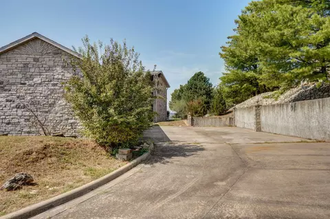 Exterior - 14 Dalton Cir, Branson, MO 65616 photo 3 of 19