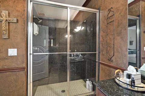Bath - 14 Dalton Cir, Branson, MO 65616 photo 8 of 8