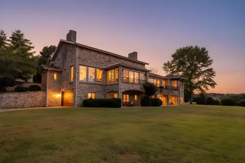 Exterior - 14 Dalton Cir, Branson, MO 65616 photo 1 of 19