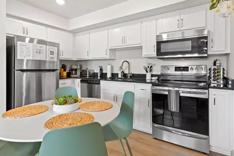Kitchen - 403 Veterans Blvd #401, Branson, MO 65616 photo 1 of 1