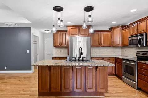 Kitchen - 1504 S Blockade Rd, Republic, MO 65738 photo 2 of 5