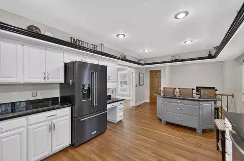 Kitchen - 5809 S Clay Ave, Springfield, MO 65810 photo 3 of 5