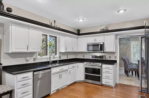 Kitchen - 5809 S Clay Ave, Springfield, MO 65810 photo 2 of 5