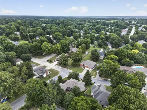 View/Area - 5809 S Clay Ave, Springfield, MO 65810 photo 4 of 4