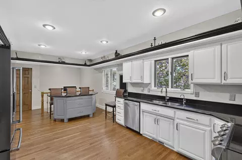 Kitchen - 5809 S Clay Ave, Springfield, MO 65810 photo 5 of 5