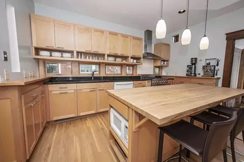 Kitchen - 941 S Pickwick Ave, Springfield, MO 65804 photo 3 of 6