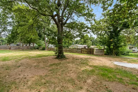 Exterior - 205 S Pine St, Billings, MO 65610 photo 9 of 9