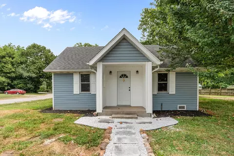 Exterior - 205 S Pine St, Billings, MO 65610 photo 7 of 9