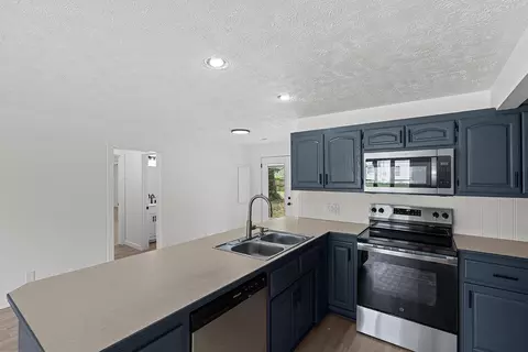 Kitchen - 205 S Pine St, Billings, MO 65610 photo 2 of 3