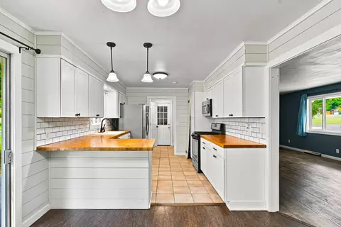 Kitchen - 1314 7th St, Monett, MO 65708 photo 2 of 6