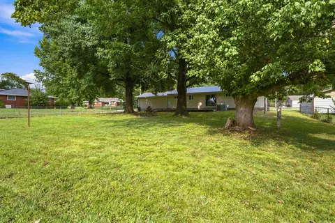 Exterior - 1314 7th St, Monett, MO 65708 photo 7 of 9