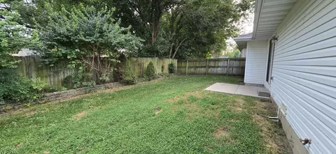Exterior - 1632 E Adams St, Springfield, MO 65803 photo 5 of 5