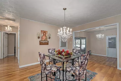 Dining - 1909 S Nettleton Ave, Springfield, MO 65807 photo 1 of 3