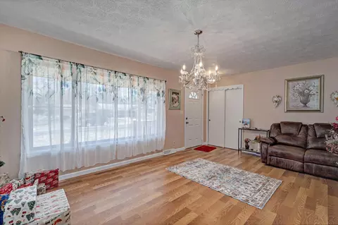 Entry Way - 1909 S Nettleton Ave, Springfield, MO 65807 photo 1 of 1