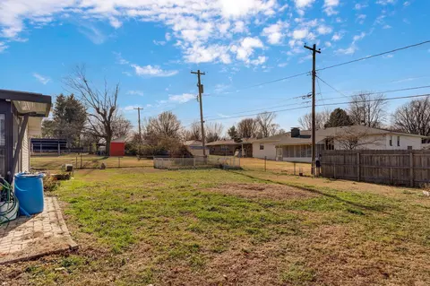 Exterior - 1909 S Nettleton Ave, Springfield, MO 65807 photo 4 of 12