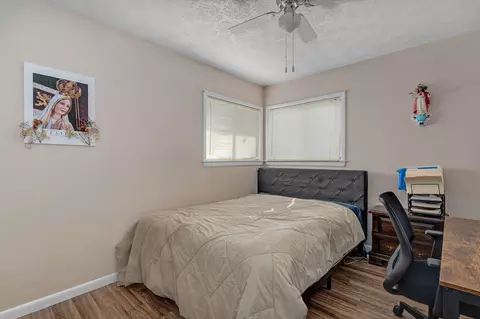 Bedroom - 1909 S Nettleton Ave, Springfield, MO 65807 photo 4 of 4