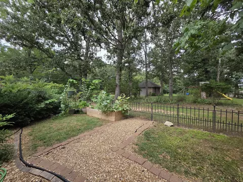 Exterior - 1738 Hawthorn Pl, Marshfield, MO 65706 photo 18 of 31