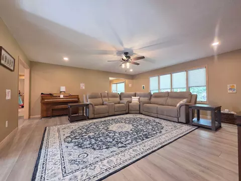 Living - 1738 Hawthorn Pl, Marshfield, MO 65706 photo 1 of 4