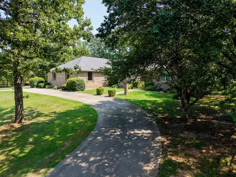 Exterior - 1738 Hawthorn Pl, Marshfield, MO 65706 photo 6 of 31