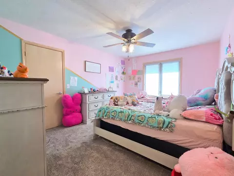 Bedroom - 1738 Hawthorn Pl, Marshfield, MO 65706 photo 8 of 9