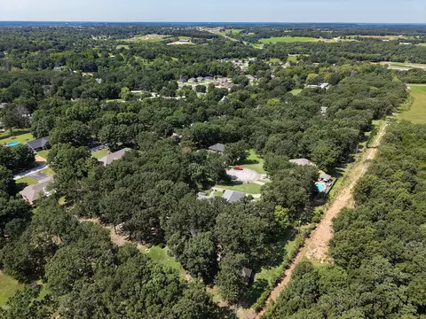 View/Area - 1738 Hawthorn Pl, Marshfield, MO 65706 photo 6 of 8