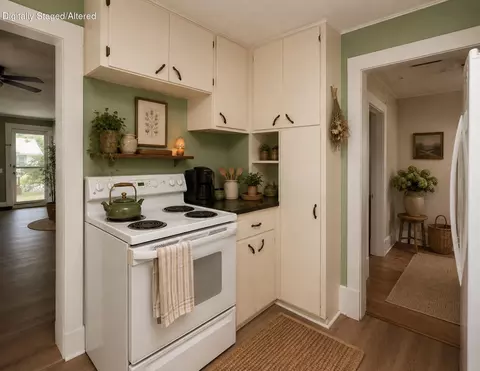 Kitchen - 105 S Walnut St, Crane, MO 65633 photo 5 of 7