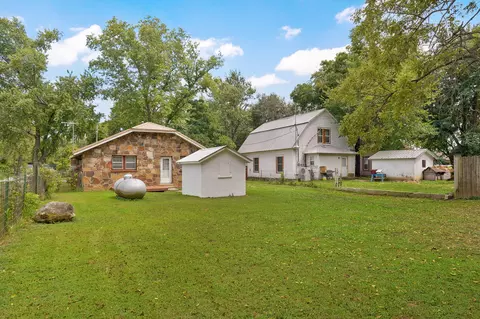 Exterior - 105 S Walnut St, Crane, MO 65633 photo 6 of 9