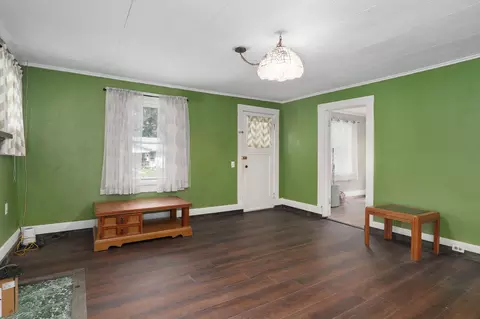 Living - 105 S Walnut St, Crane, MO 65633 photo 3 of 3