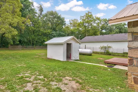 Exterior - 105 S Walnut St, Crane, MO 65633 photo 4 of 9