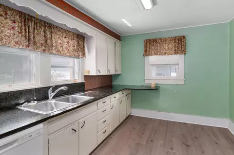 Kitchen - 105 S Walnut St, Crane, MO 65633 photo 6 of 7