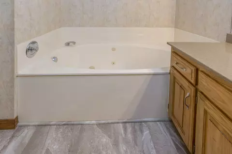 Bath - 4602 S Forest Ave, Springfield, MO 65810 photo 2 of 5