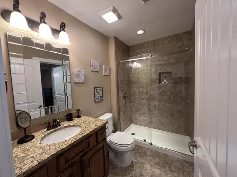 Bath - 14 Treehouse Ln #15, Branson, MO 65616 photo 3 of 8