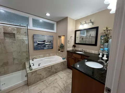Bath - 14 Treehouse Ln #15, Branson, MO 65616 photo 8 of 8
