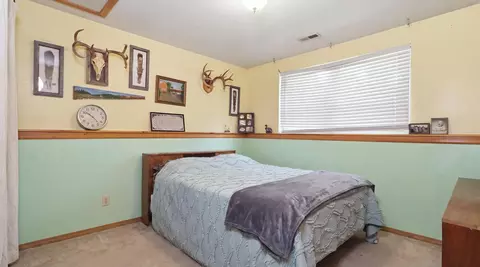 Bedroom - 9169 County Road 483, Birch Tree, MO 65438 photo 3 of 4