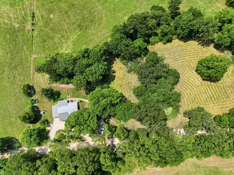 View/Area - 9169 County Road 483, Birch Tree, MO 65438 photo 1 of 10