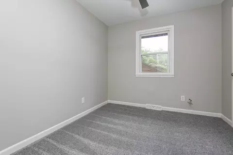 Bedroom - 3436 S Nettleton Ave, Springfield, MO 65807 photo 2 of 5